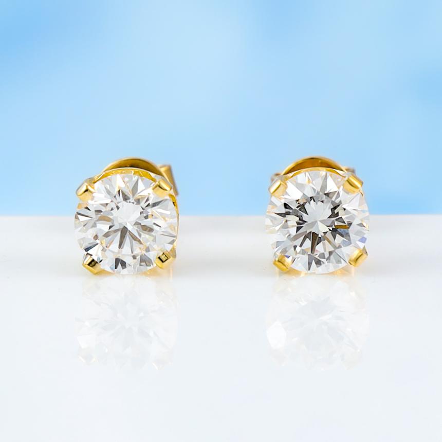 2.02ct Diamond Studs GIA D VS1