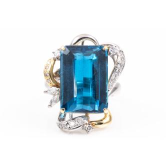 17.94ct Topaz and 0.38ct Diamond Ring