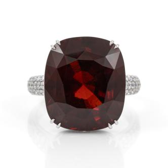 20.27ct Garnet and Diamond Ring